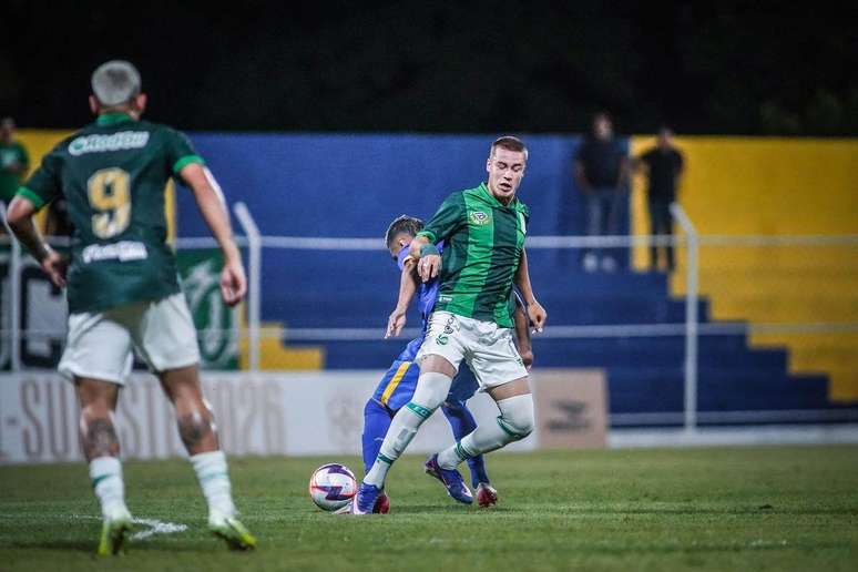 Juventude luta. Mas perde fora de casa&nbsp; para o Sampaio Corr&ecirc;a-RJ em jogo pela Sul-Sudeste.