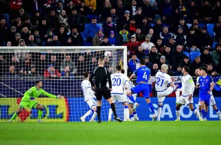 స్లోవేకియా రెండుసార్లు స్కోర్‌బోర్డ్‌లో ముందుంది –