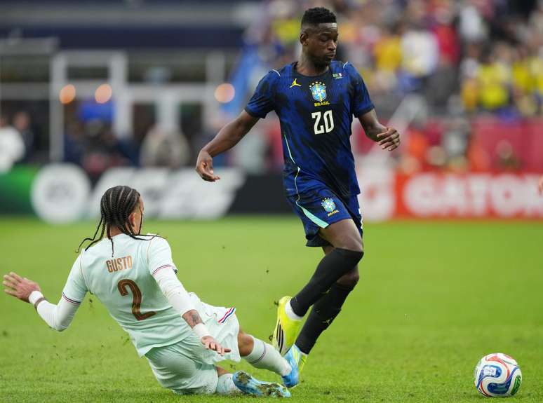 லூயிஸ் ஹென்ரிக் -