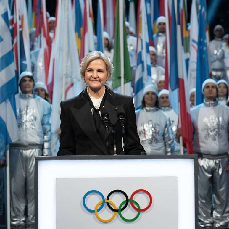 Kirsty Coventry em cerim&ocirc;nia das Olimp&iacute;adas de Mil&atilde;o-Cortina, em 2026 