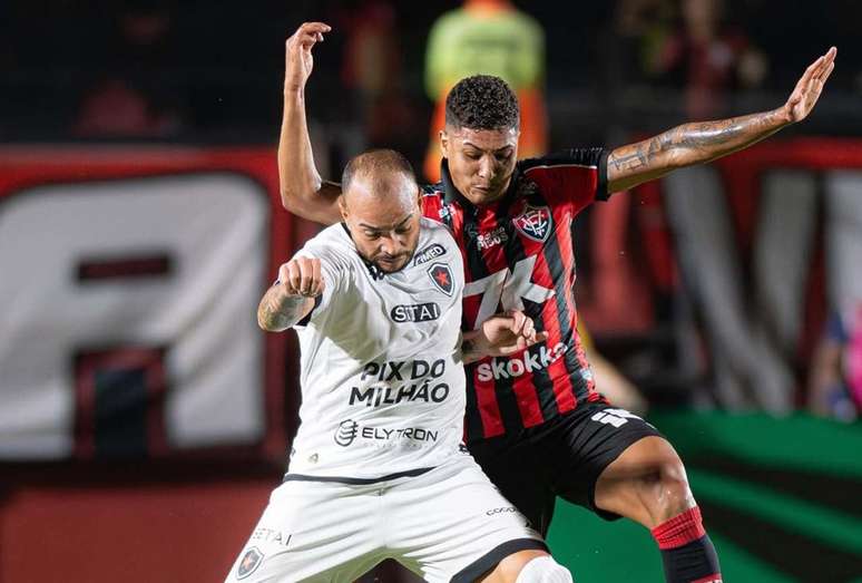 Vit&oacute;ria &eacute; surpreendido dentro do Barrad&atilde;o e perde para o Botafogo-PB &ndash;