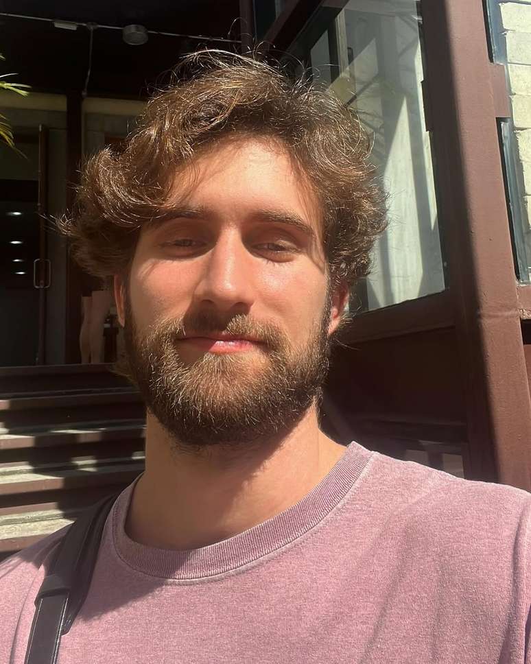 Filho de Adriana Esteves vive affair com filha de Tato Gabus Mendes, diz jornal