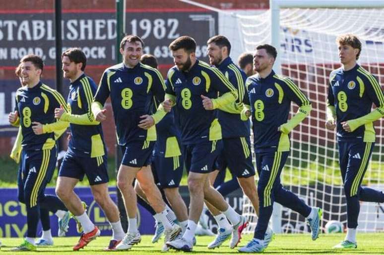 Esc&oacute;cia ser&aacute; a terceira advers&aacute;ria do Brasil na Copa &ndash;