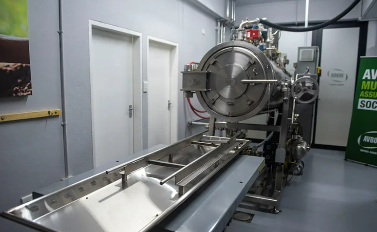 A chamada 'crema&ccedil;&atilde;o com &aacute;gua', conhecida tamb&eacute;m como 'aquama&ccedil;&atilde;o ou hidr&oacute;lise alcalina', est&aacute; legalizada na Esc&oacute;cia