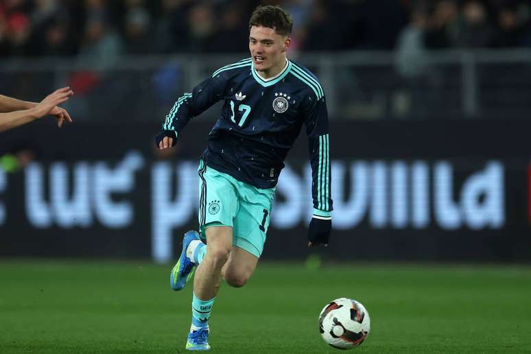 Wirtz em a&ccedil;&atilde;o contra a Su&iacute;&ccedil;a. Alem&atilde;o comeu a bola: Afinal, foram dois gols e duas assist&ecirc;ncias neste 4 a 3 .