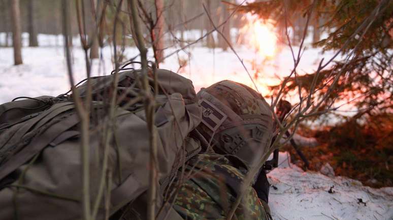 A Alemanha est&aacute; investindo tanto em pessoal quanto em armamentos