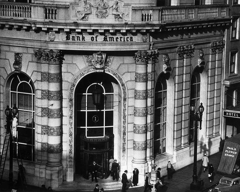 Powell Street, n&deg; 1 em S&atilde;o Francisco: o endere&ccedil;o do hist&oacute;rico edif&iacute;cio do Banco da It&aacute;lia que, em 1930, se transformaria na sede do Bank of America