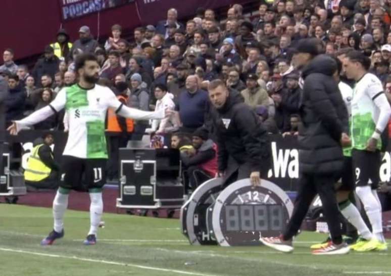 Discuss&atilde;o de Salah com Klopp viralizou na Europa &ndash;