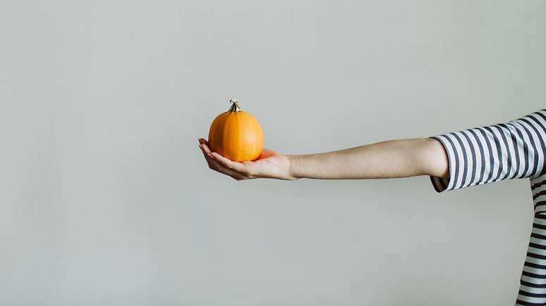 O n&iacute;vel dos horm&ocirc;nios do intestino que regulam o nosso apetite leva algum tempo para aumentar depois que comemos. Por isso, podemos ficar, a princ&iacute;pio, com a sensa&ccedil;&atilde;o de que a refei&ccedil;&atilde;o n&atilde;o teria sido suficiente.