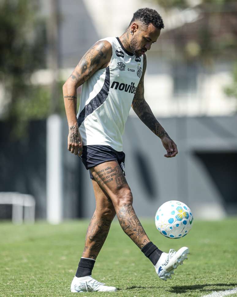 Neymar no CT Rei Pel&eacute; &ndash;