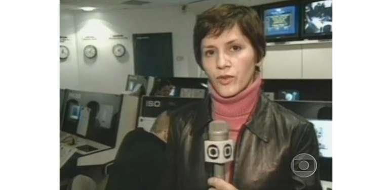 A jornalista Helo&iacute;sa Villela em 2003, quando era correspondente da Globo nos Estados Unidos