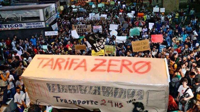 Protestos de junho de 2013 impulsionaram a ado&ccedil;&atilde;o da tarifa zero nos transportes em dezenas de cidades do pa&iacute;s