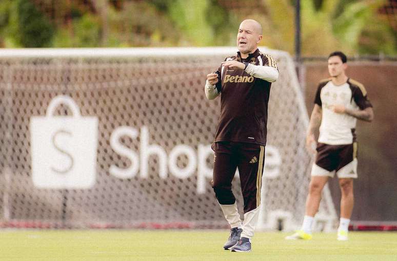 Leonardo Jardim teve a primeira semana livre de trabalho no Flamengo &ndash;