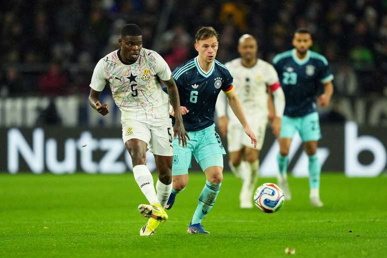 Jogadores de Alemanha e Gana em disputa de bola na Data Fifa de mar&ccedil;o &ndash;