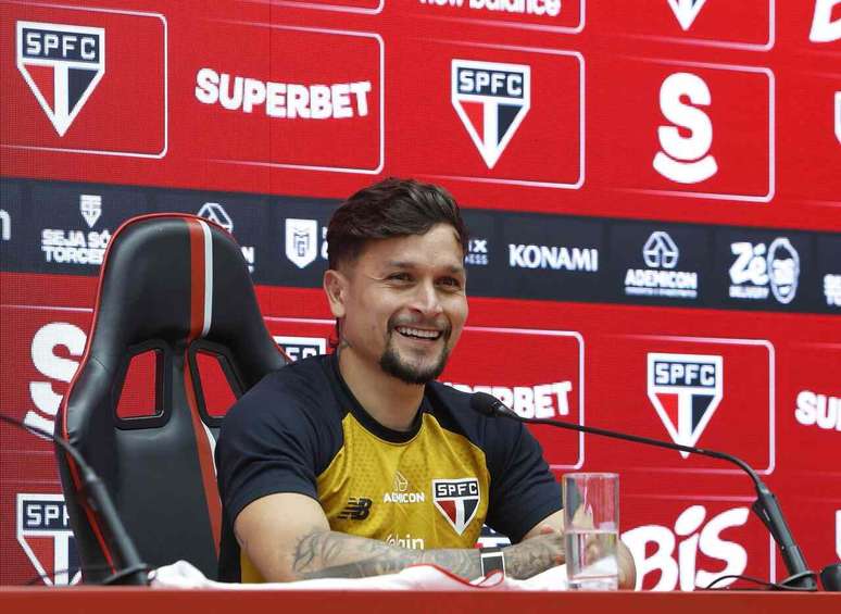 Artur ficar&aacute; no S&atilde;o Paulo at&eacute; o fim do ano &ndash;