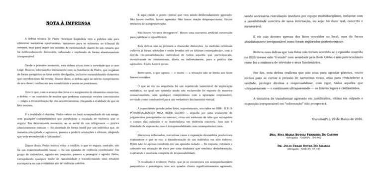 Nota &agrave; imprensa divulgada pela defesa de Pedro Esp&iacute;ndola afirma que o ex-participante passar&aacute; por novas avalia&ccedil;&otilde;es psicol&oacute;gicas ap&oacute;s confus&atilde;o em Curitiba e critica a condu&ccedil;&atilde;o do inqu&eacute;rito policial.
