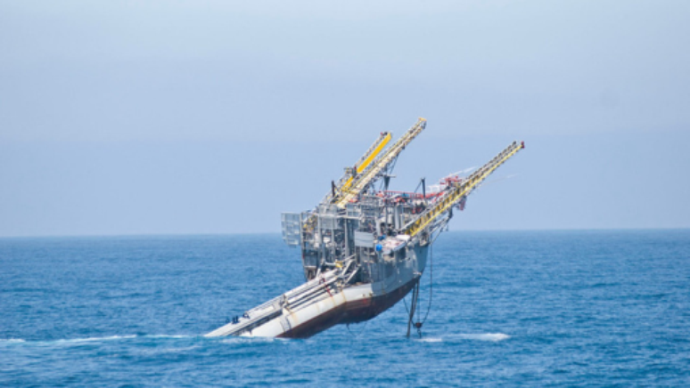  Flip Ship (Plataforma Flutuante de Instrumentos)