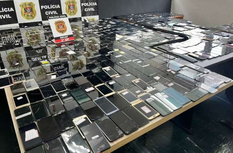 Em outubro, a Pol&iacute;cia Civil emitiu um alerta para celulares que foram furtados ou roubados em SP e foram ativados por outras pessoas