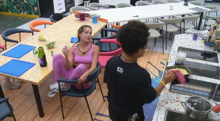 Samira discute com Milena no BBB 26