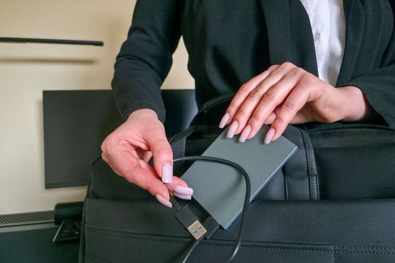 Utilizar m&uacute;ltiplos meios de armazenamento aumenta a seguran&ccedil;a e garante mais caminhos para recuperar seus dados quando necess&aacute;rio 