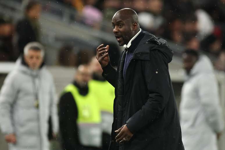 ஓட்டோ அடோ, இப்போது கானா தேசிய கால்பந்து அணியின் முன்னாள் பயிற்சியாளர் -