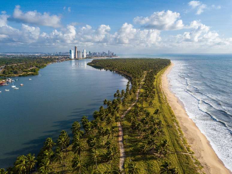 Submarinos nucleares s&atilde;o importantes para proteger mais de 8 mil quil&ocirc;metros de costa brasileira, segundo militares