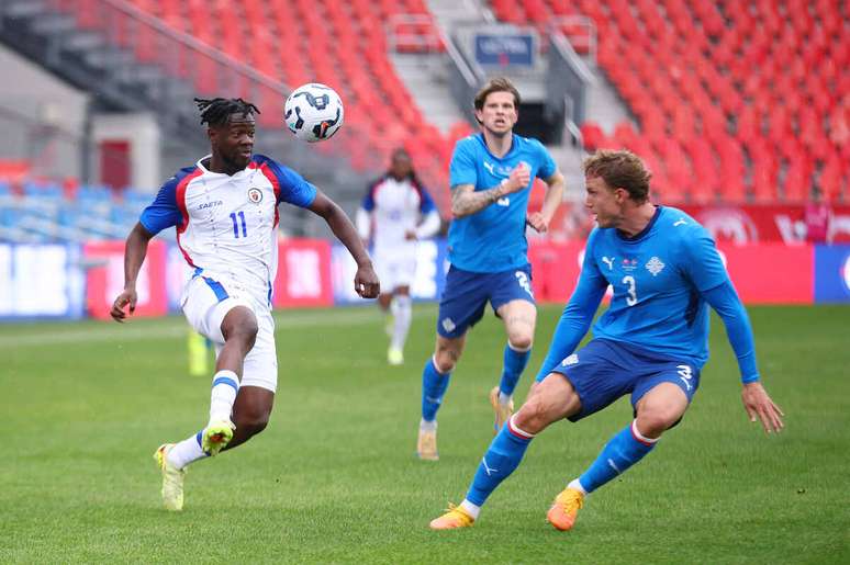 Haiti e Isl&acirc;ndia ficaram no empate em 1 a 1 (Photo by Vaughn Ridley/Getty Images)