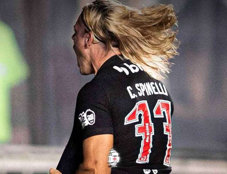 Spinelli soma dois gols com a camisa do Vasco &ndash;