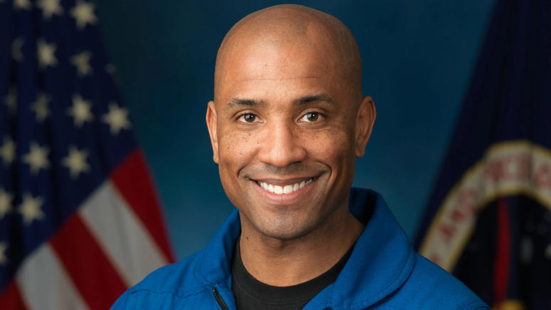 Victor Glover, dos Estados Unidos, &eacute; piloto na miss&atilde;o Artemis II