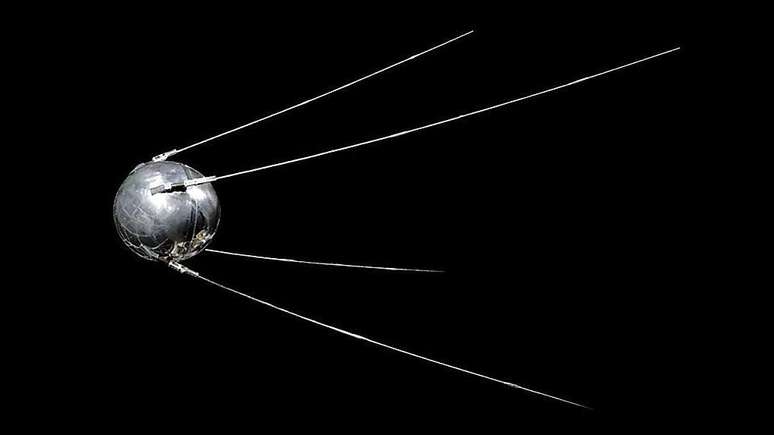 O lan&ccedil;amento sovi&eacute;tico do Sputnik em 1957 &mdash; o primeiro sat&eacute;lite do mundo &mdash; foi um alerta para os EUA