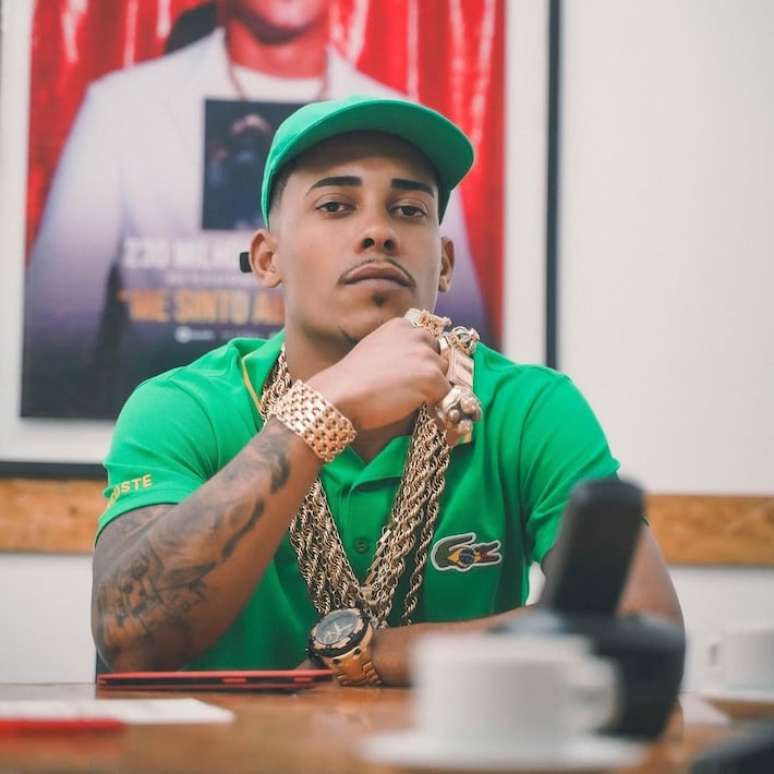 Pol&iacute;cia investiga invas&atilde;o e roubo em resid&ecirc;ncia do cantor no Rio