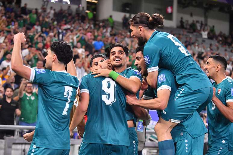 Ap&oacute;s 40 anos, Iraque de volta &agrave; Copa. (Photo by Azael Rodriguez/Getty Images)