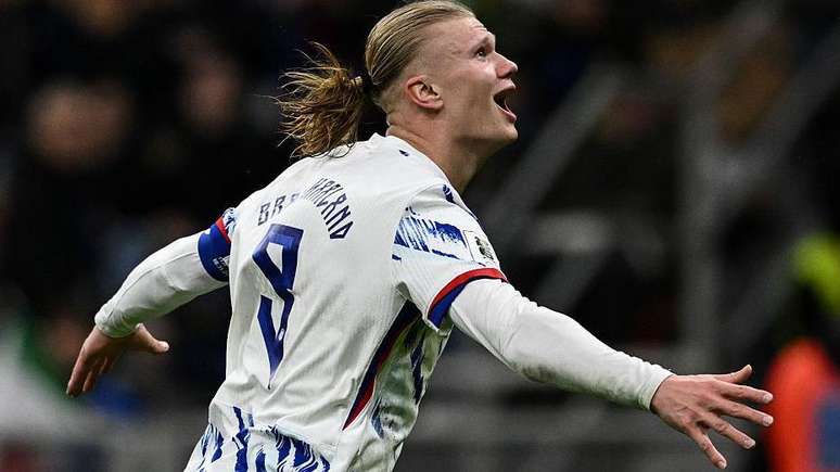 Erling Haaland ajudou a Noruega a chegar &agrave; Copa do Mundo pela primeira vez em 28 anos