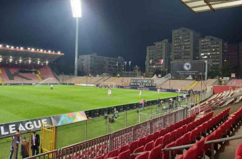 Reprodu&ccedil;&atilde;o - Legenda: Est&aacute;dio Bilino Polje, em Zenica, ser&aacute; demolido e reconstru&iacute;do