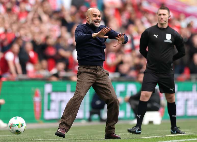 Guardiola durante partida do Manchester City 