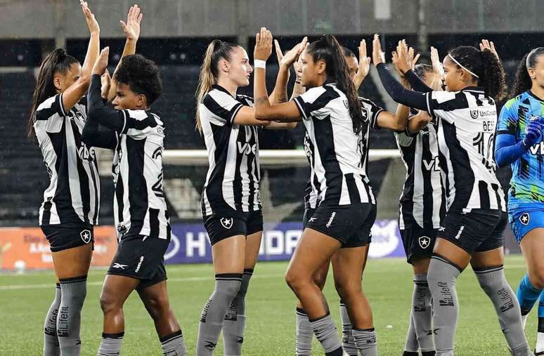 Botafogo quer se distanciar da zona de rebaixamento do Brasileir&atilde;o Feminino -