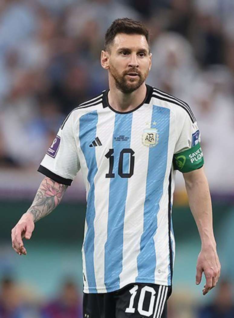 Lionel Messi pela Argentina na Copa do Mundo de 2022 &ndash; Hossein Zohrevand/Wikimedia Commons