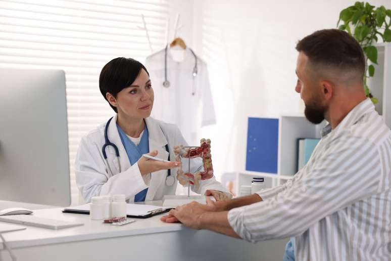 Pris&atilde;o de ventre, incha&ccedil;o ou desconforto abdominal frequente podem indicar que o metabolismo n&atilde;o est&aacute; funcionando como deveria 