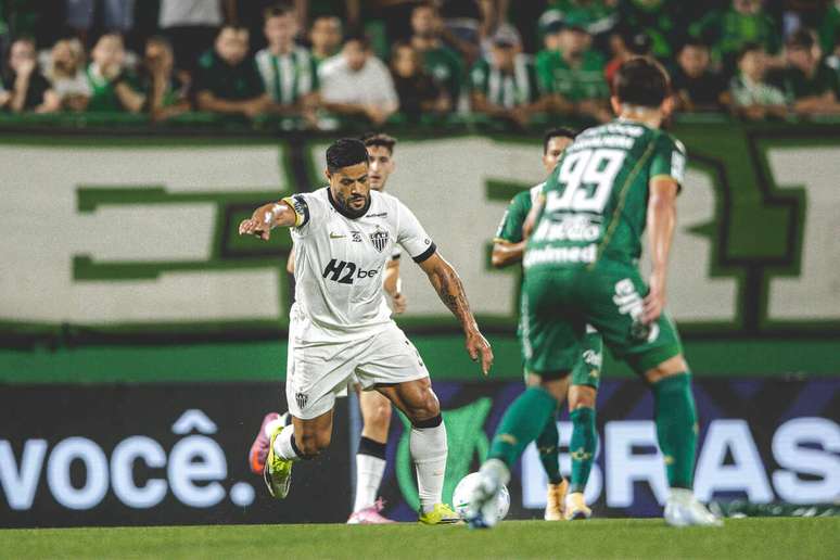 Apesar da Chape mudar o estilo de jogo, o placar permaneceu inalterado a favor do Atl&eacute;tico &ndash;