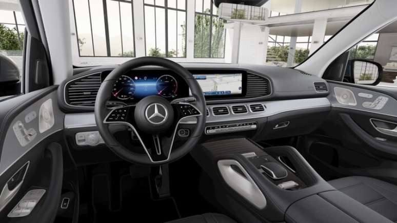 Interior do Mercedes-Benz GLE 450d AMG Line tem novo volante e as telas integradas do cluster e multim&iacute;dia