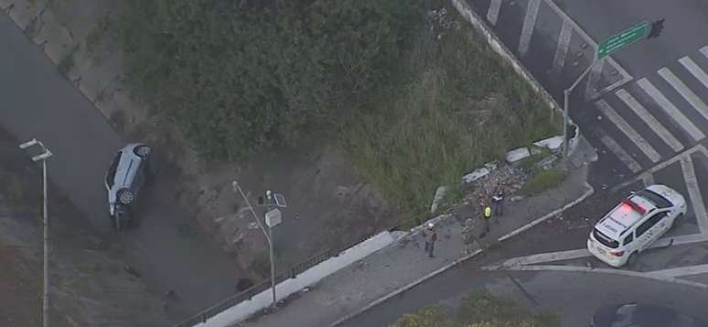 Jovem de 19 anos ficou ferido.