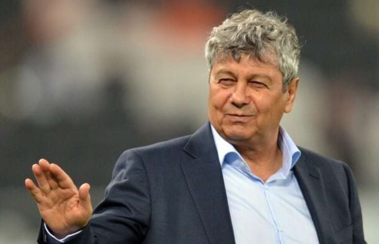 Divulga&ccedil;&atilde;o - Legenda: Mircea Lucescu tem 80 anos e sentiu-se mal durante um treino da Rom&ecirc;nia