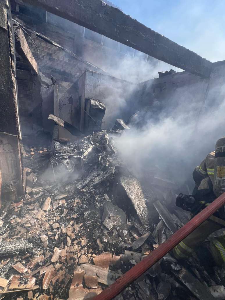 Restaurante foi atingido por avi&atilde;o em Cap&atilde;o da Canoa (RS)
