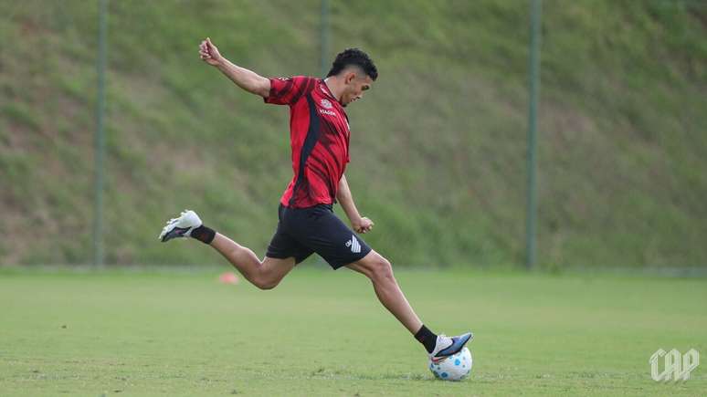 Furac&atilde;o n&atilde;o retornou para Curitiba ap&oacute;s partida em Salvador &ndash;