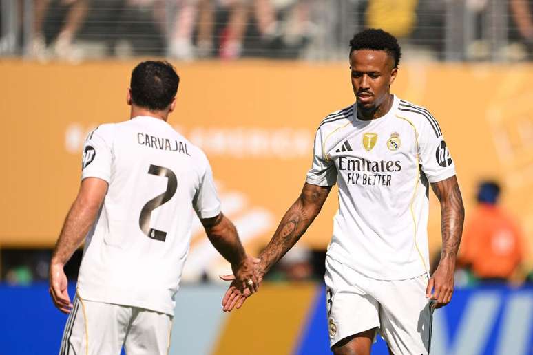 Milit&atilde;o em a&ccedil;&atilde;o pelo Real Madrid &ndash;