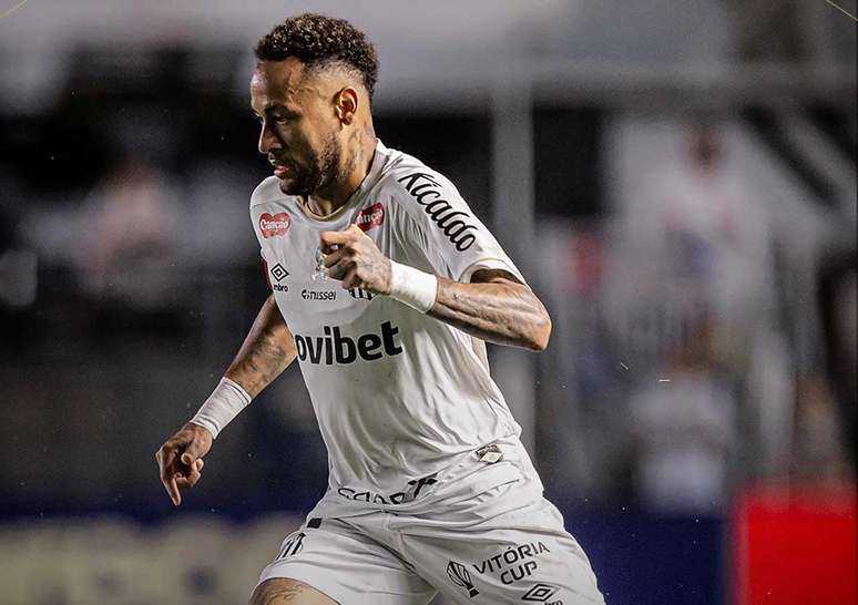 Neymar levou terceiro amarelo contra o Remo e desfalca o Santos contra o Fla &ndash;