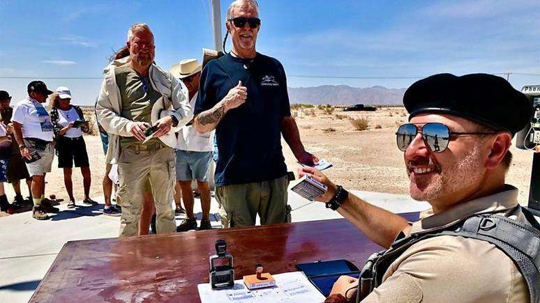 Cerca de 25 mil 'cidad&atilde;os' de 120 pa&iacute;ses fazem parte de Slowjamastan. Muitos deles v&ecirc;m visitar a microna&ccedil;&atilde;o passando pelo 'guich&ecirc; de imigra&ccedil;&atilde;o'