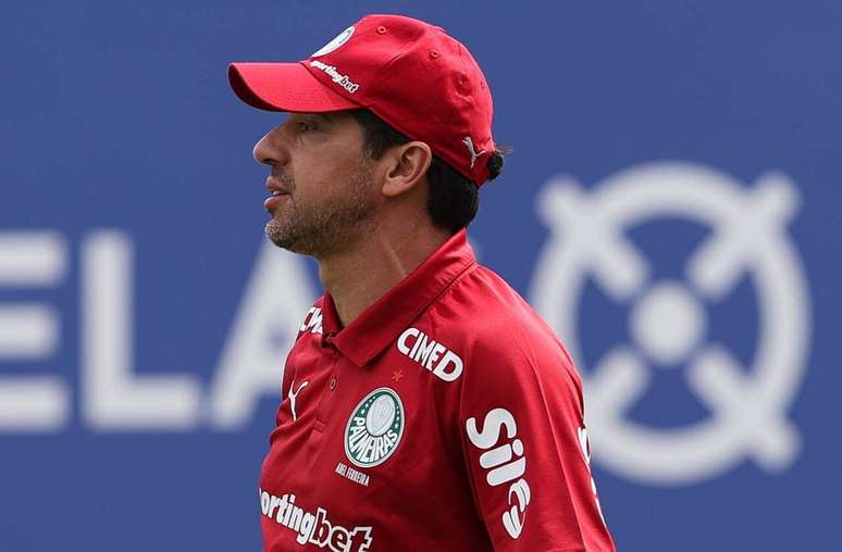 Abel Ferreira ainda n&atilde;o sabe o time que escalar&aacute; na Fonte Nova &ndash;