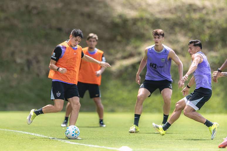 Galo goleou fora de casa na &uacute;ltima rodada&nbsp;&ndash;