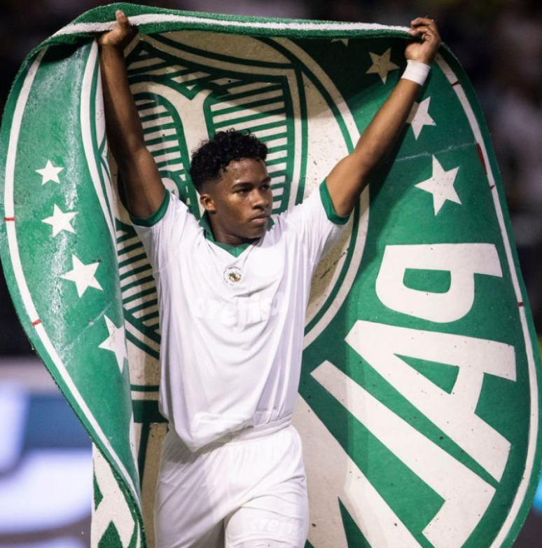 Endrick deixou o Palmeiras em maio de 2024. 